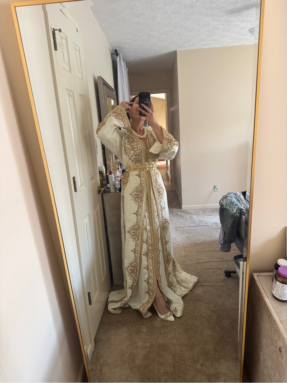 Moroccan caftan (takshita)